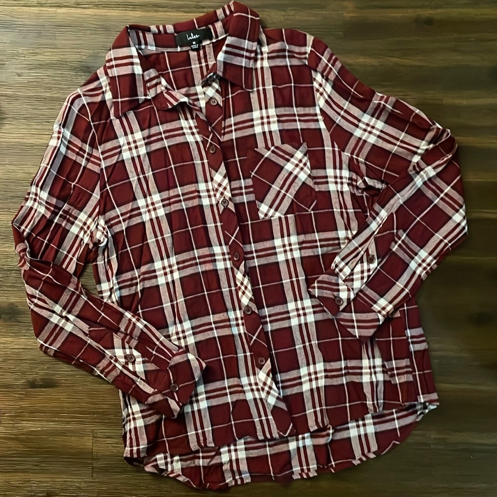 Lulu’s Exceptional Autumn Burgundy Plaid Long Sleeve Button Up Top Medium